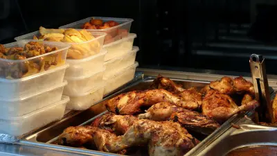Master Poulet fermé à Argenteuil : 80 kg de poulet périmé découverts
