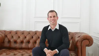 Maxime Sbaihi, l'économiste qui anticipe le choc démographique français