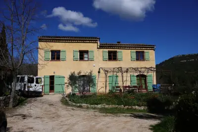 Mort d'Émile : maison des grands-parents visée par des incendies