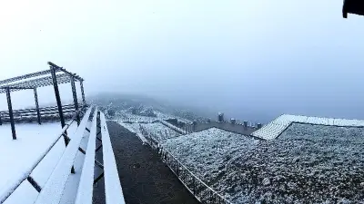 Neige tardive au mont Aigoual : derniers flocons de l'hiver 2025-2026
