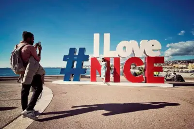Nice : la sculpture #ILoveNice menacée de disparition, un adjoint veut la remplacer