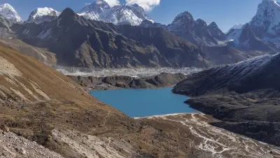 Nouveau record : un Australien gravit l'Everest depuis la mer en 50 jours