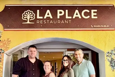 Nouveau restaurant La Place à Solliès-Ville : bar à vin et pizzas artisanales