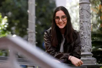 Océane, 19 ans, sort son premier single « Mes propres règles »