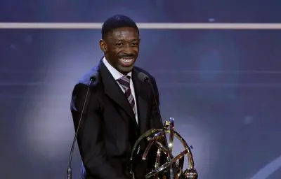 Ousmane Dembélé conserve son titre de meilleur joueur de Ligue 1