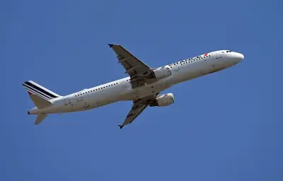Réduction de la taxe sur les billets d'avion pour les territoires mal desservis