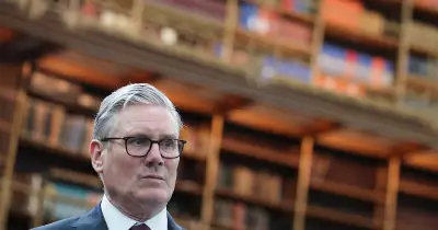 Royaume-Uni : la débâcle électorale de Starmer et la montée de l'extrême droite