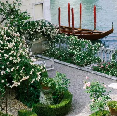 Ryoko Sekiguchi célèbre Venise dans 