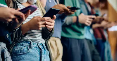 Seize familles attaquent TikTok après le suicide de leurs filles