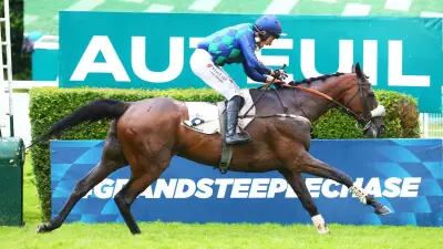 Sel Jem triomphe au Grand Steeple-Chase malgré une hanche cassée