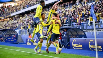 Sochaux fête son retour en Ligue 2 dans un stade Bonal en fusion