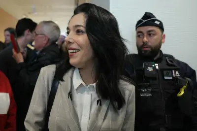 Sophia Chikirou jugée pour escroquerie : « Personne ne me dit que je ne suis plus présidente »