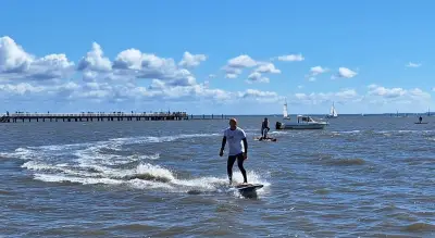 Surf électrique à Andernos : Mathieu Chahbazian propose des sessions de glisse motorisée