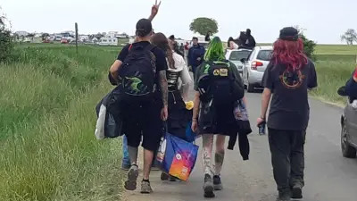 Teknival de Bourges : 20 000 teufeurs sur un terrain militaire malgré l'interdiction