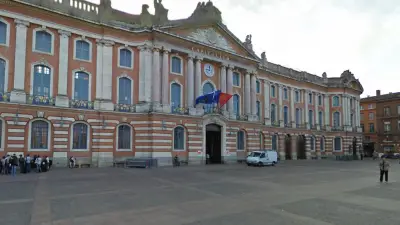 Toulouse condamnée pour ne pas faire éteindre les lumières des commerces la nuit