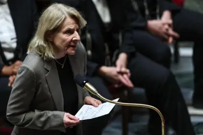 Tribune anti-Bolloré : la ministre de la Culture critique la réponse de Canal+