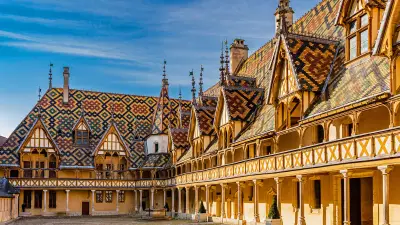 Vacances en voiture électrique : Beaune en tête de notre classement