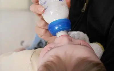 Vente de lait maternel sur les réseaux sociaux : une pratique dangereuse