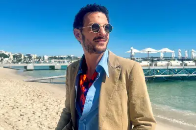 Vincent Dedienne en gendarme maladroit dans «L'Espèce explosive»