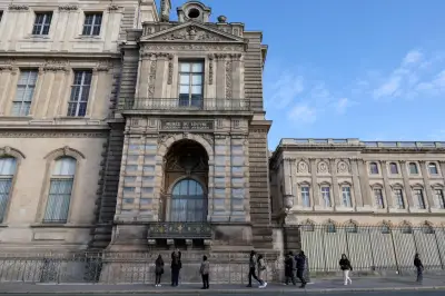 Vol à 88 millions d'euros au Louvre : un film et une série documentaire en préparation