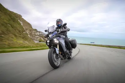 Yamaha Tracer 9 GT+ : notre test complet de la sport-touring high-tech
