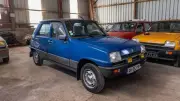 49 Renault 5 oubliées dans un hangar vendues aux enchères à Fontainebleau