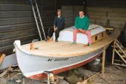 70e anniversaire d'une pinasse fêté par une rénovation traditionnelle