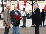 8 mai à Lesparre : Denis Lespoux décoré de la médaille de reconnaissance