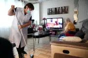 Aide à domicile : l'âge pour l'exonération passe de 70 à 80 ans