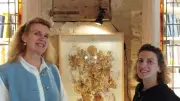 Alizée Servien expose ses œuvres textiles et végétales au Café-Brocante