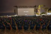 Avant-première mondiale du film de Michel Leclerc sur la plage Macé à Cannes