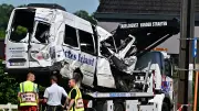 Belgique : 4 morts dans un accident entre un train et un bus scolaire