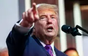 Bras de fer USA-Iran : Trump alterne menaces et offres de paix