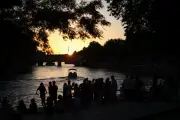 Canicule : alerte orange à Paris dès midi, températures records attendues