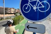 Cavalaire rend le casque obligatoire pour les trottinettes électriques