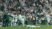 Celtic sacré champion d'Écosse après un dénouement incroyable face à Heart of Midlothian