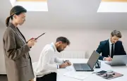 Certifications finance : lesquelles choisir pour booster son CV en 2025 ?