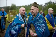 Échange de 205 prisonniers entre la Russie et l'Ukraine sous médiation des Émirats