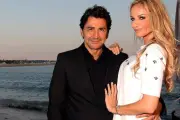 Clan d'Adriana Karembeu riposte aux accusations de son mari André Ohanian