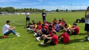 Clément Depres inspire les élèves footballeurs du collège Maintenon