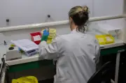Colère des salariés des labos de biologie face à la financiarisation