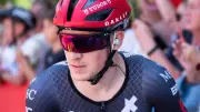 Cycliste néerlandais Arvid de Kleijn agressé à l'entraînement, nez cassé