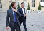 Démissions en série : la précampagne présidentielle déjà fracturée