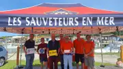 Don de 1 120 euros à la SNSM d'Arès-Andernos par le CDROM