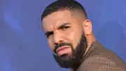 Drake surprend avec trois albums en une nuit, 43 titres inédits