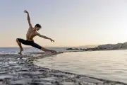 Esteban Cuadrado, danseur étoile, fête les 25 ans de l'association de sa mère à Fréjus