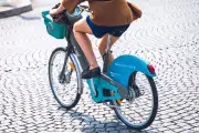 Et si on laissait les femmes pédaler tranquilles sur leur vélo ?