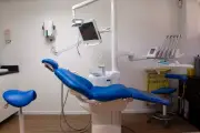 Ex-chirurgien-dentiste condamné à six ans de prison pour mutilations et escroqueries
