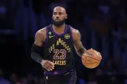 Fin de saison pour les Lakers : l'avenir de LeBron James en question