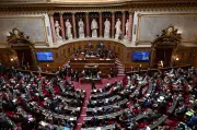 Fin de vie : les sénateurs durcissent le texte sur l'aide à mourir